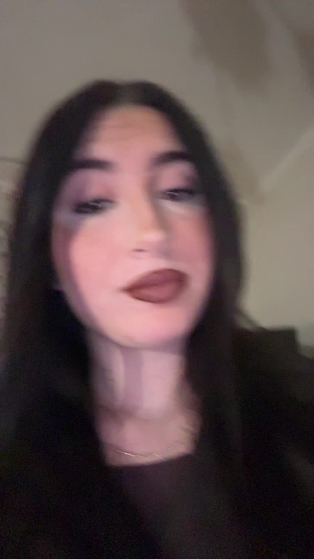 @7