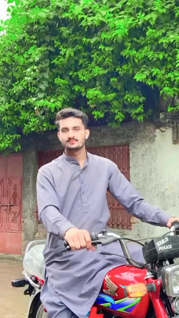 @humail chaudary 😘