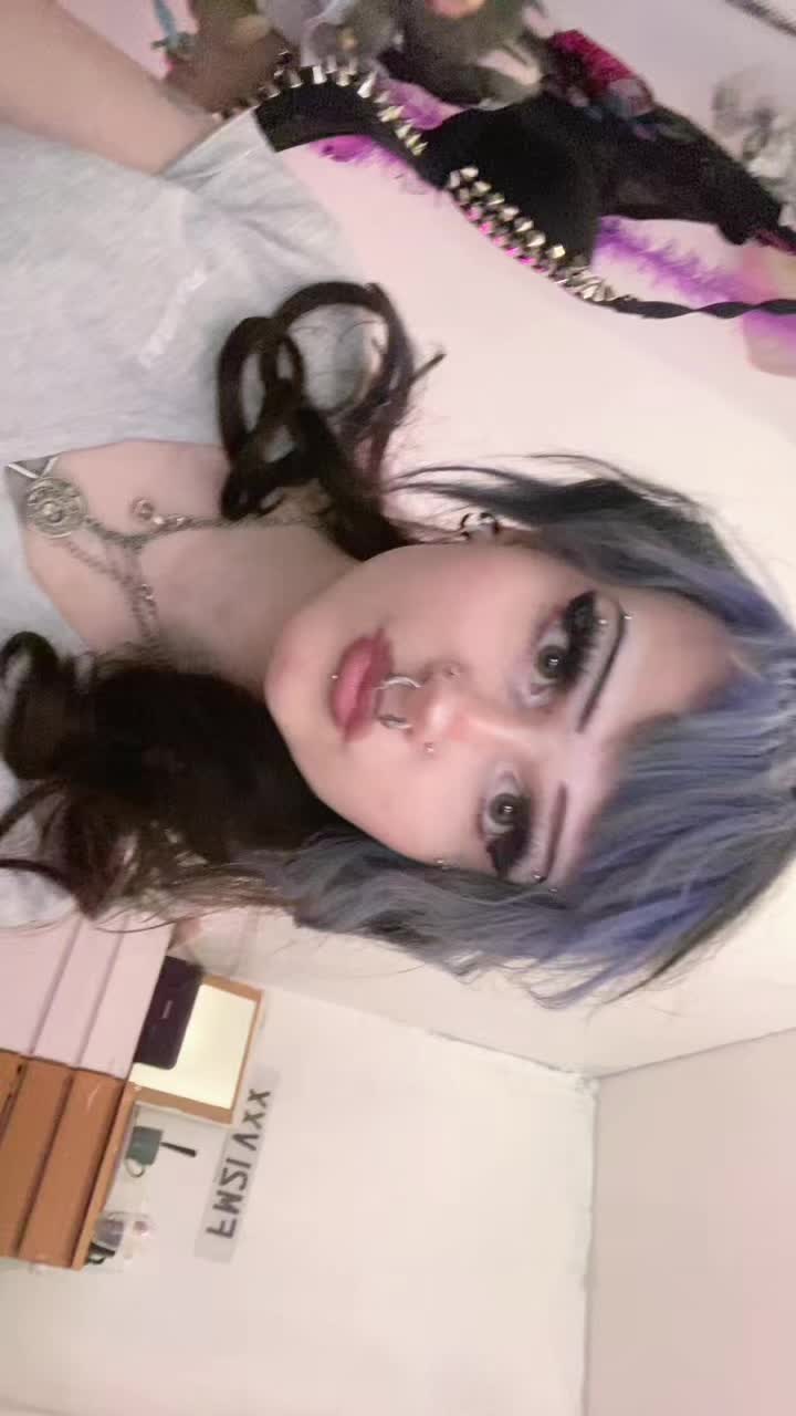@Ami ♫⃠
