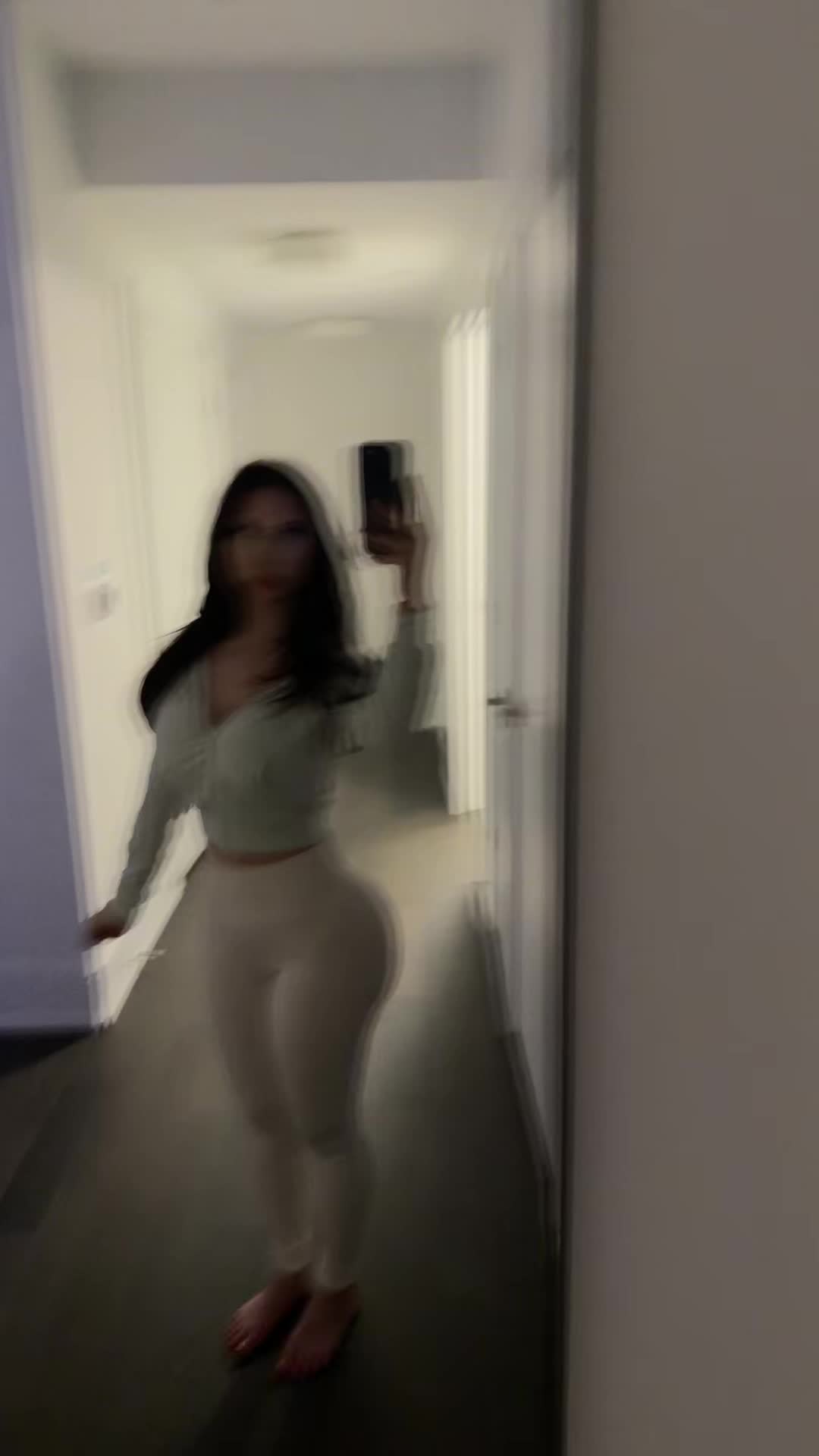 @anni
