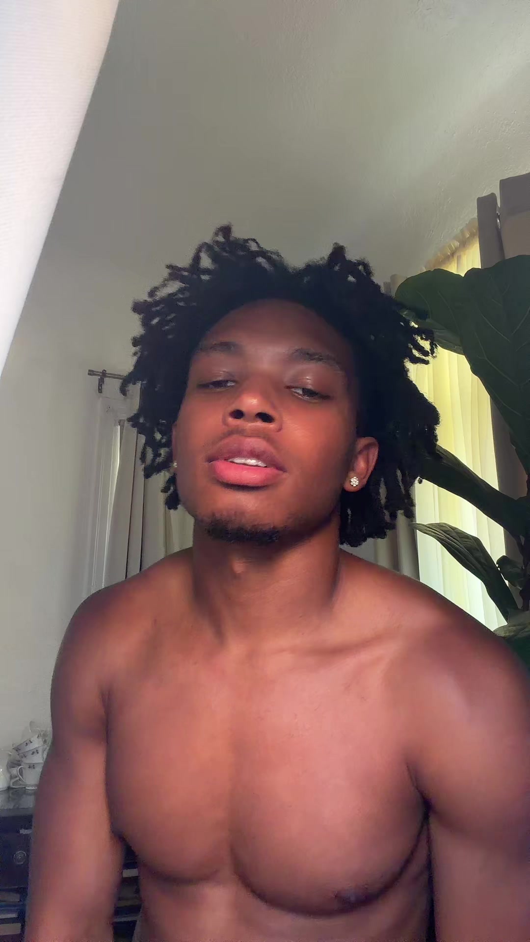 @☾