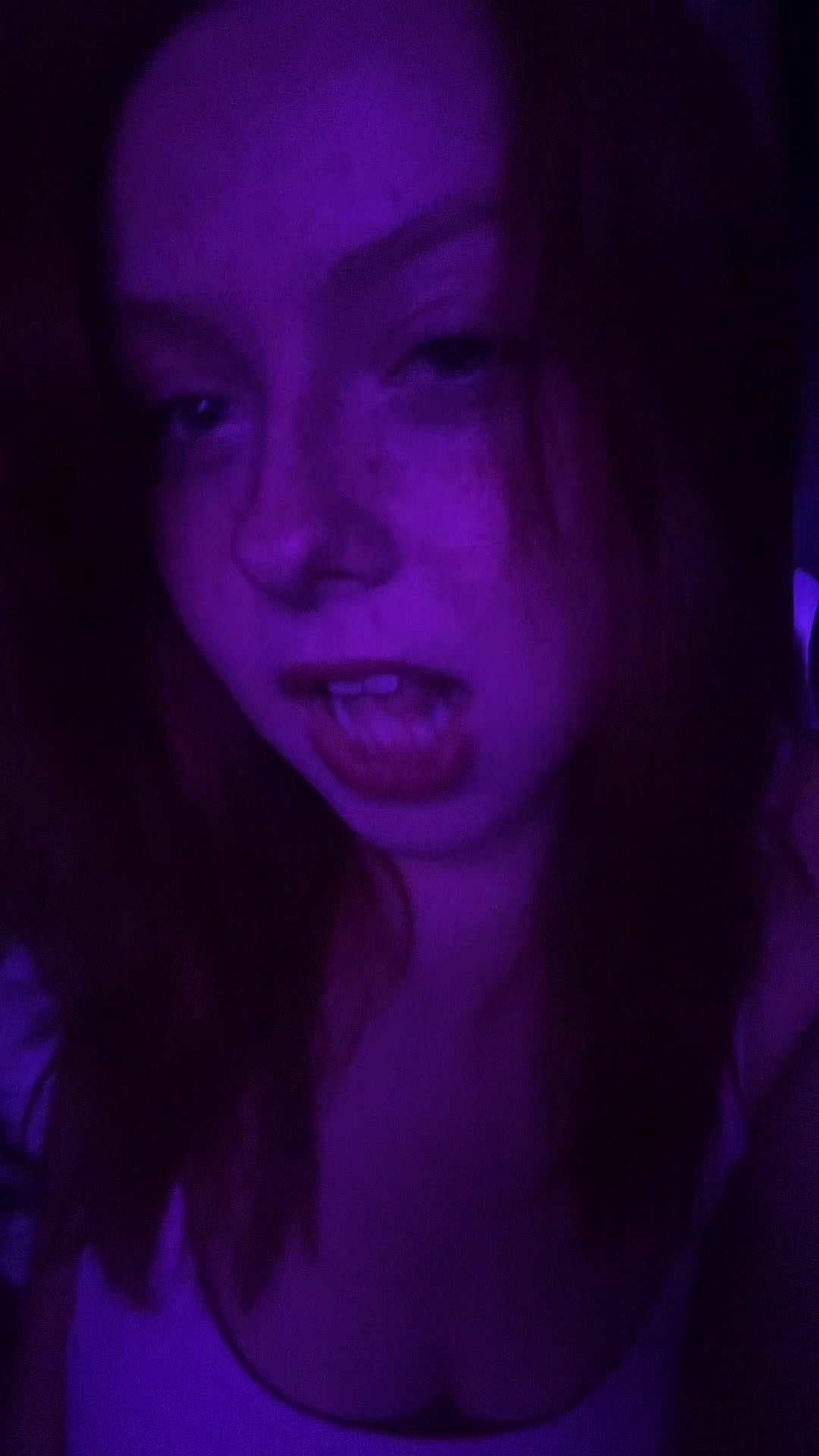 @Ez <3
