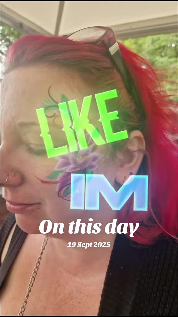 @queenpinkie