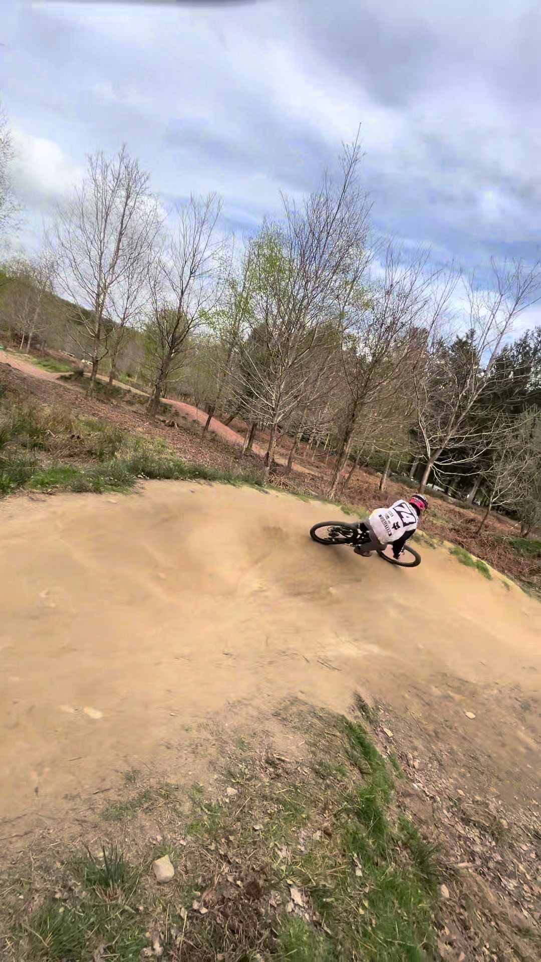 @Elliott_bikes