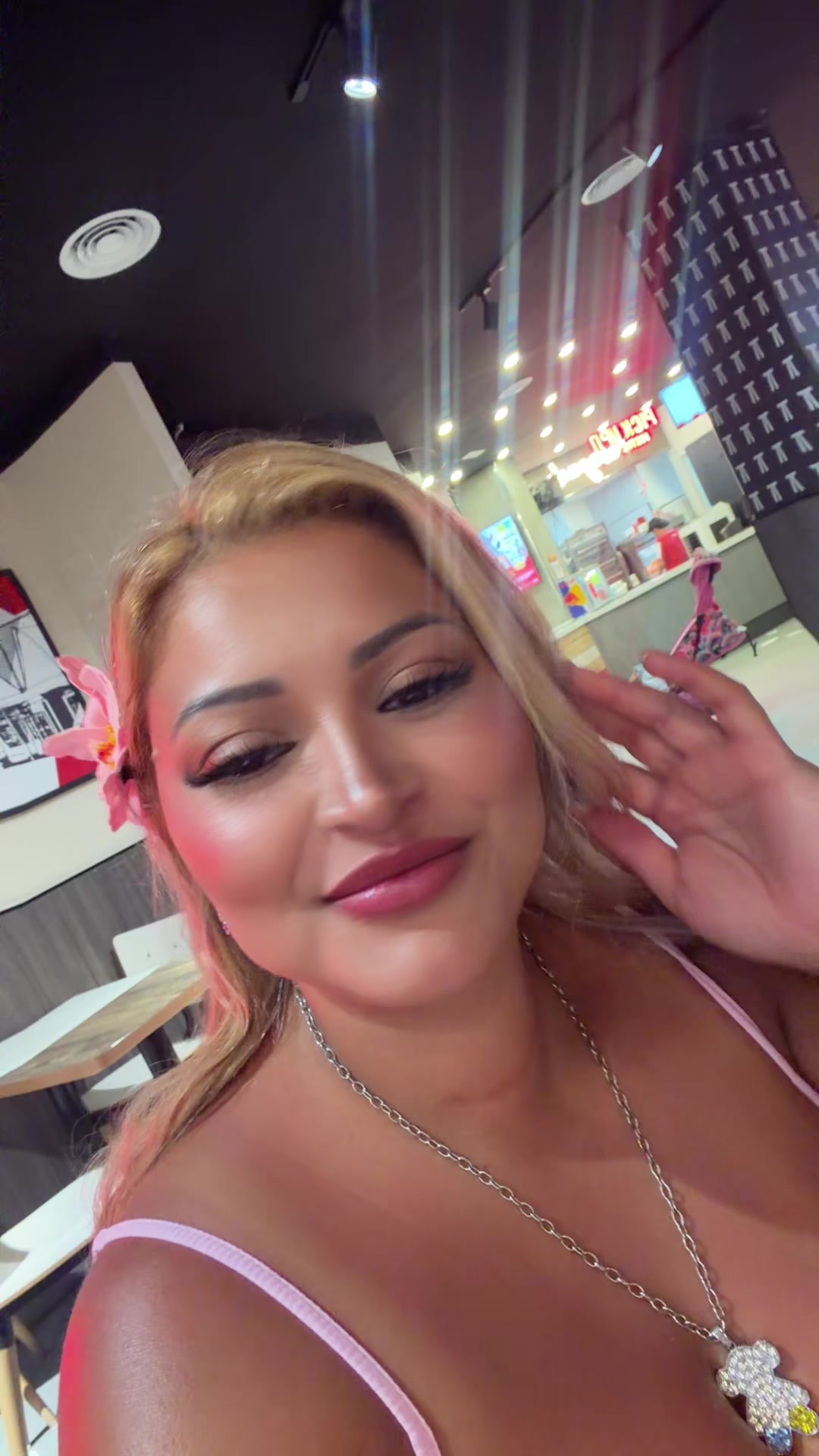 @Charomotos29