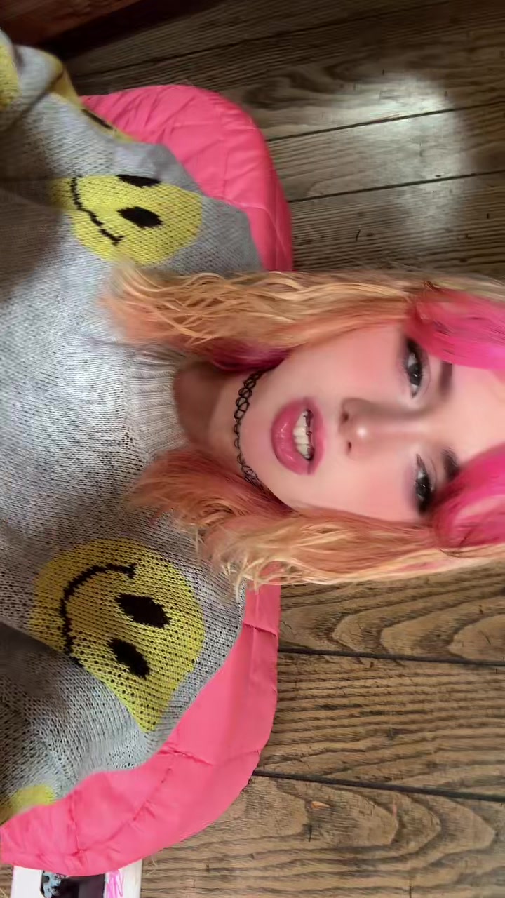 @Bella_9_9_9