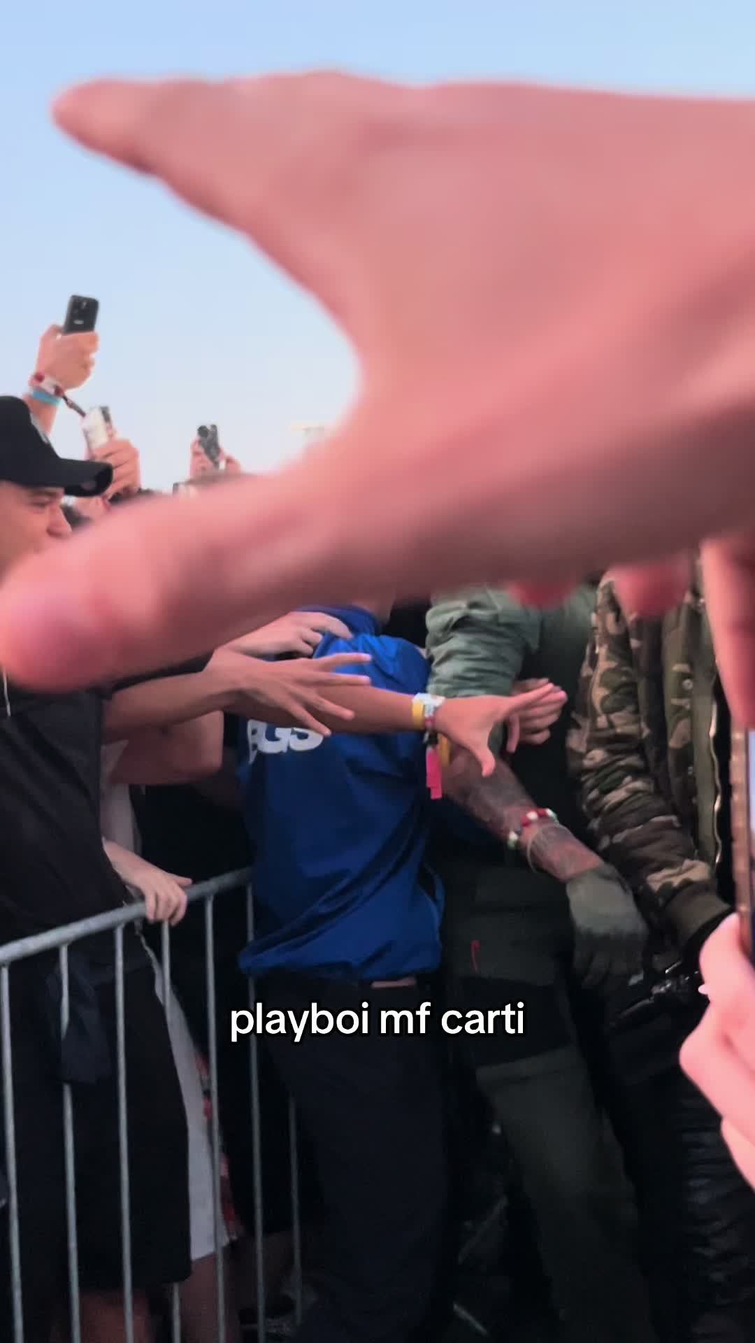 @Moni