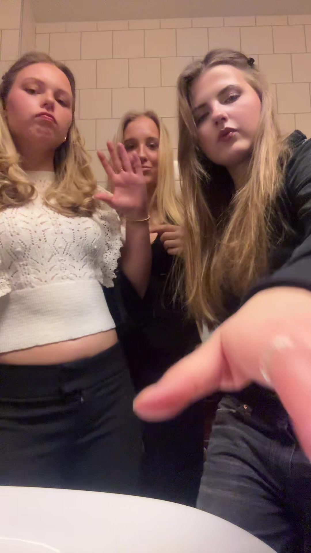 @pyttiphanna