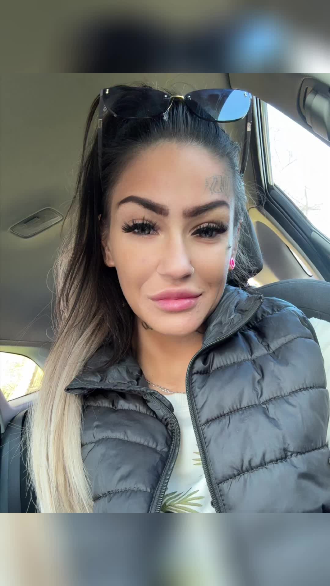 @ZolikaKiaraPetra