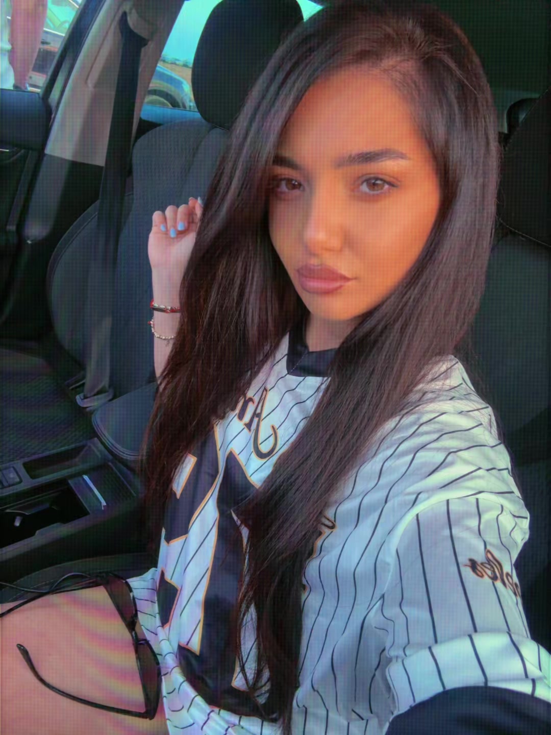 @laurafibisan