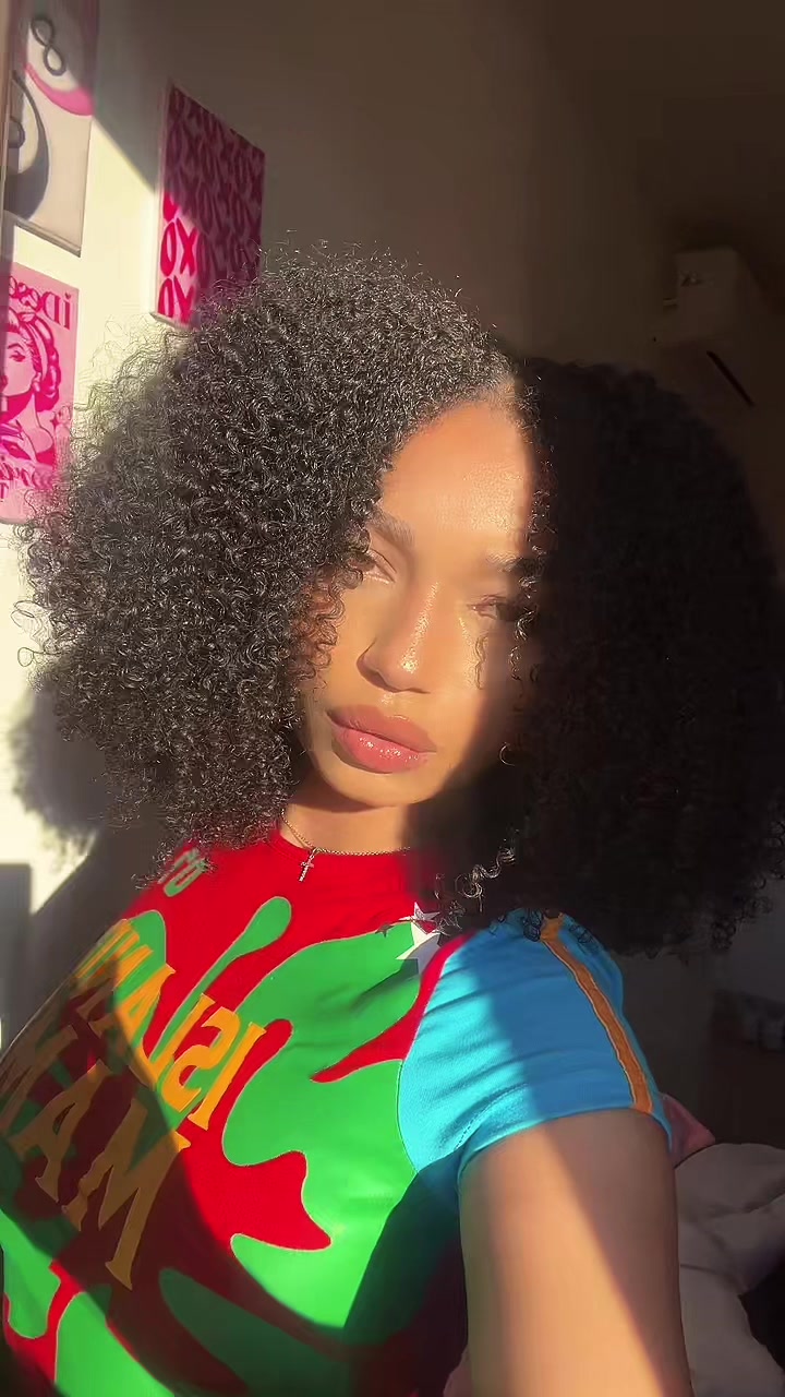 @vivianacappaii