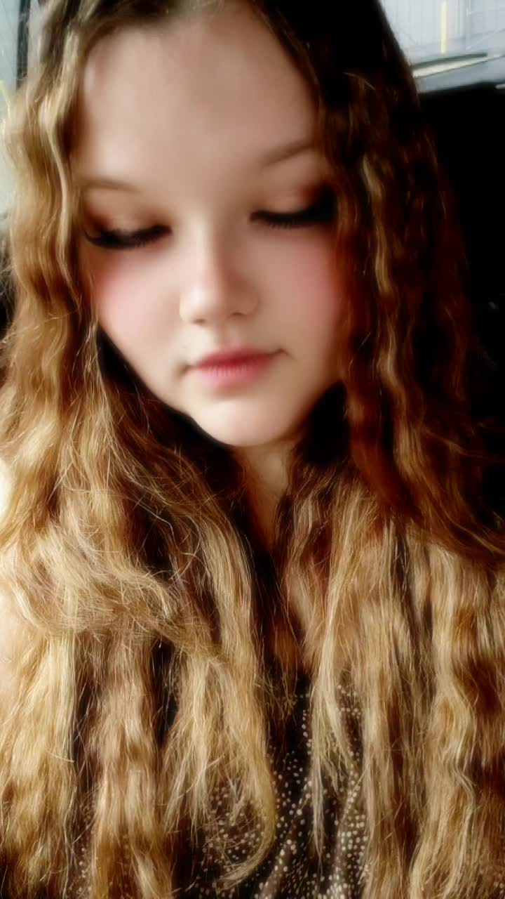 @vivaciousv