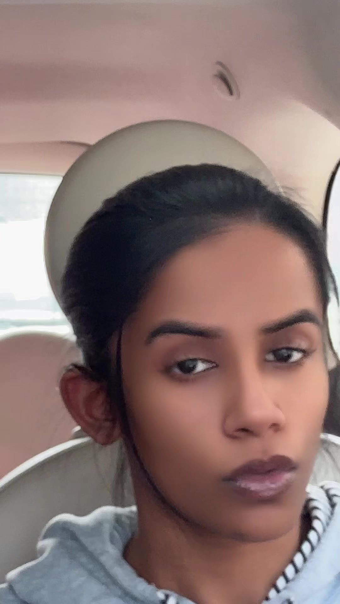 @𝓛𝓪𝓲𝓺𝓪💋