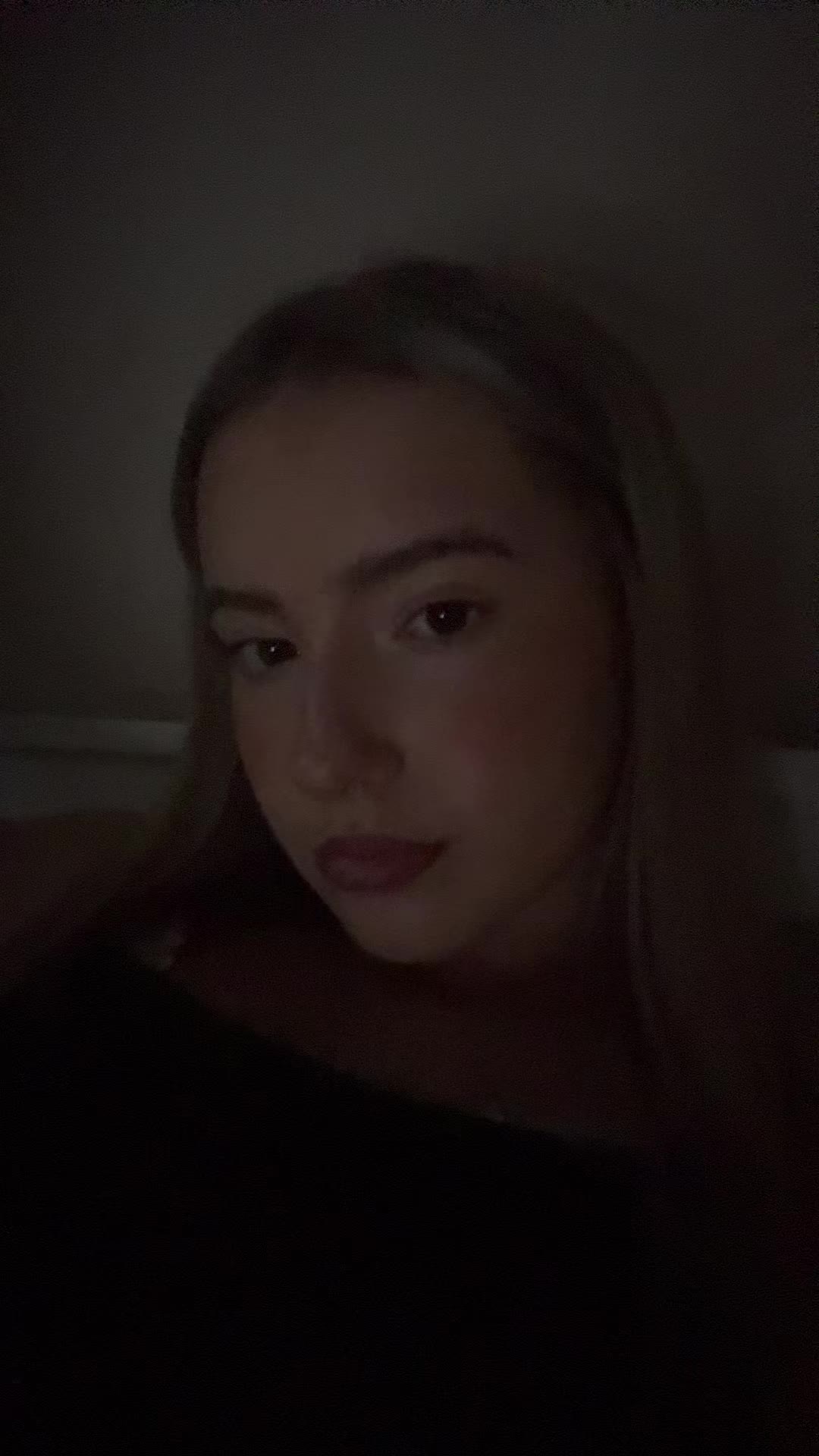 @??