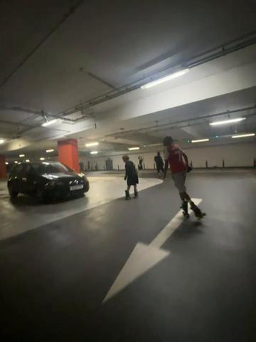@Řadž🕴🏾