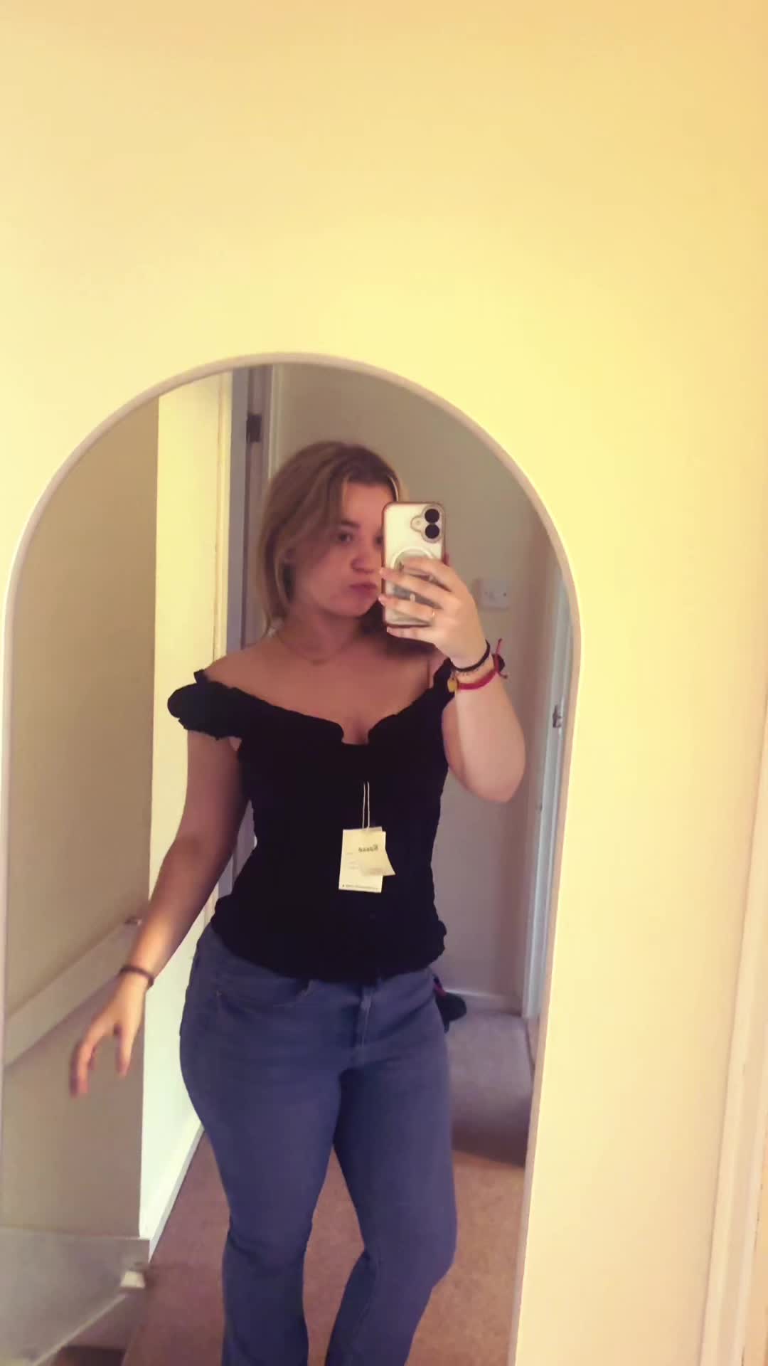 @izzy.xoxo