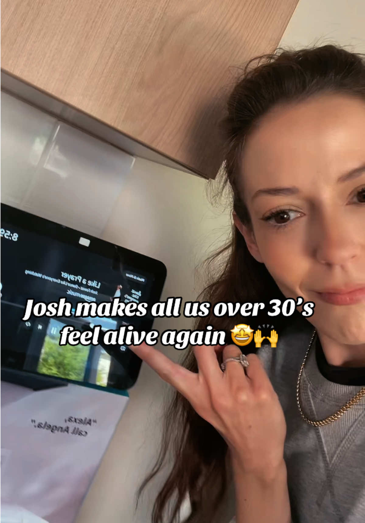 @katiesinclairofficial