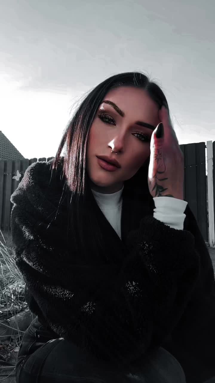 @Vanessa_buur