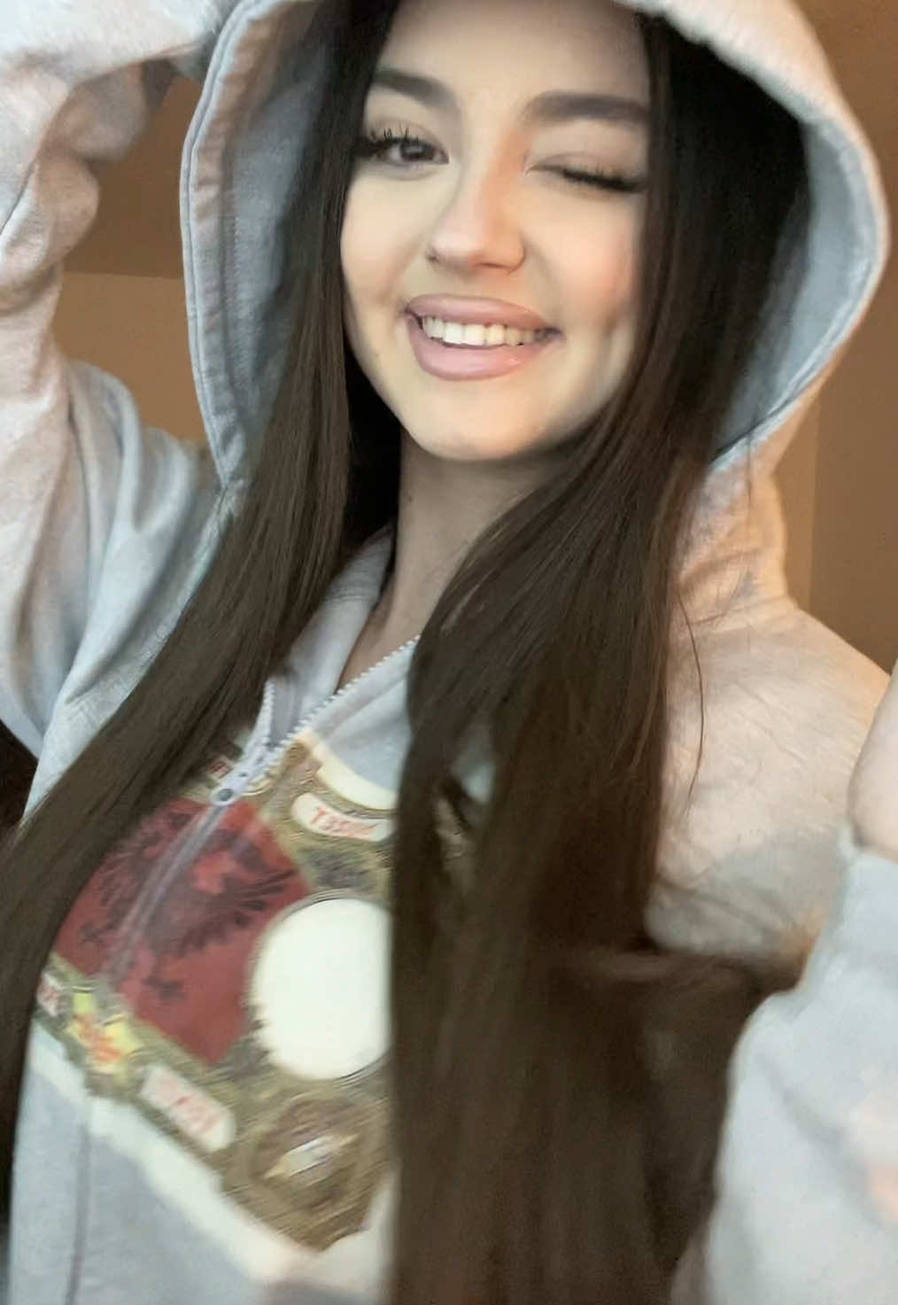 @elona845