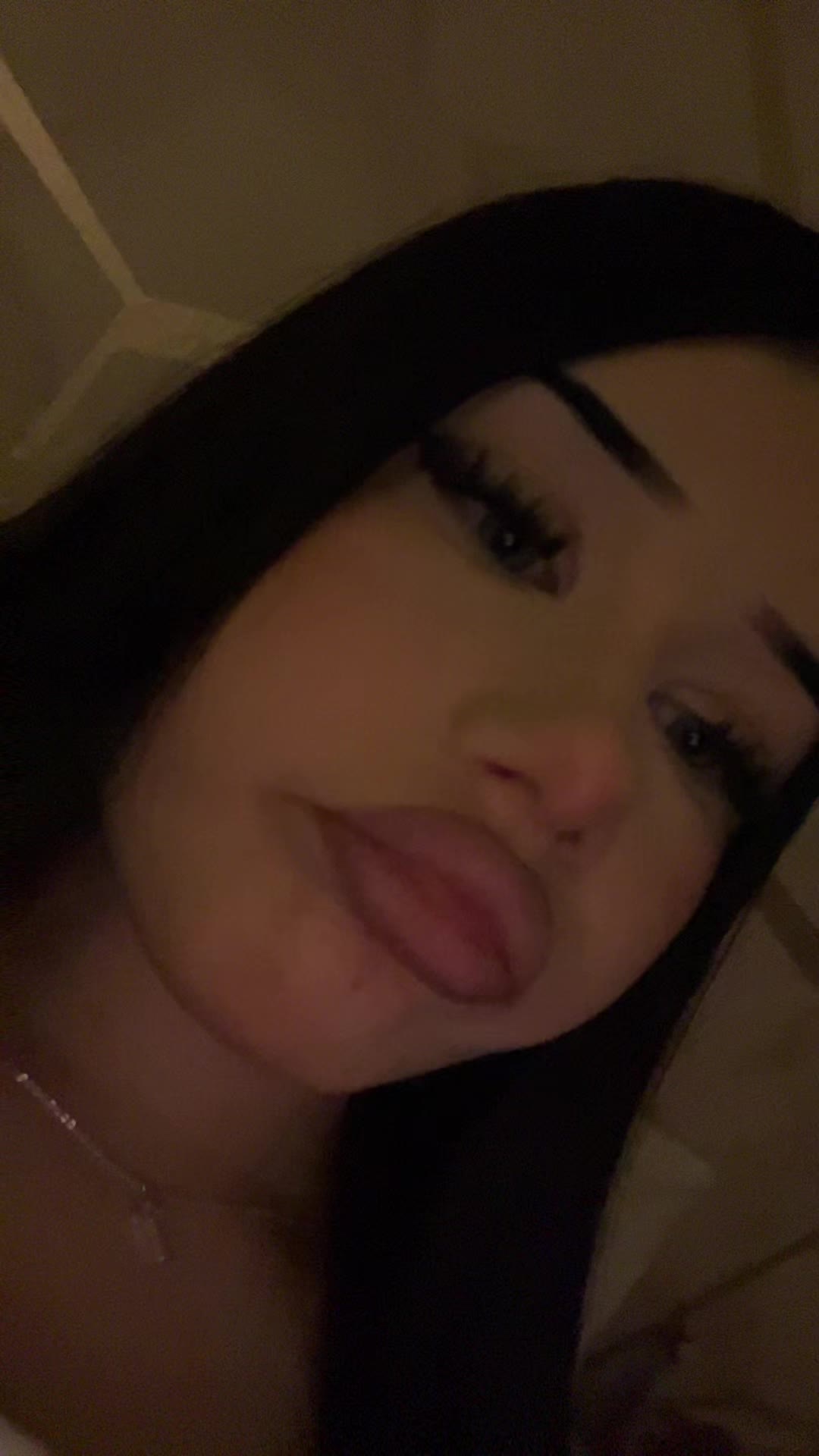 @𝐇ꨄ
