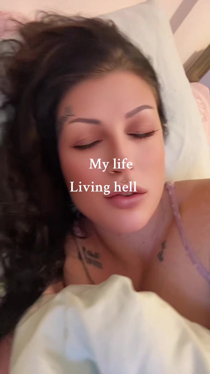 @kayRoxy