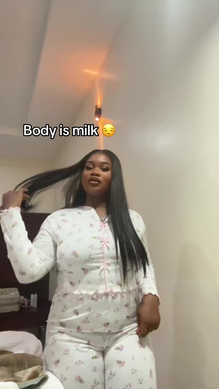 @BECKY 🌸