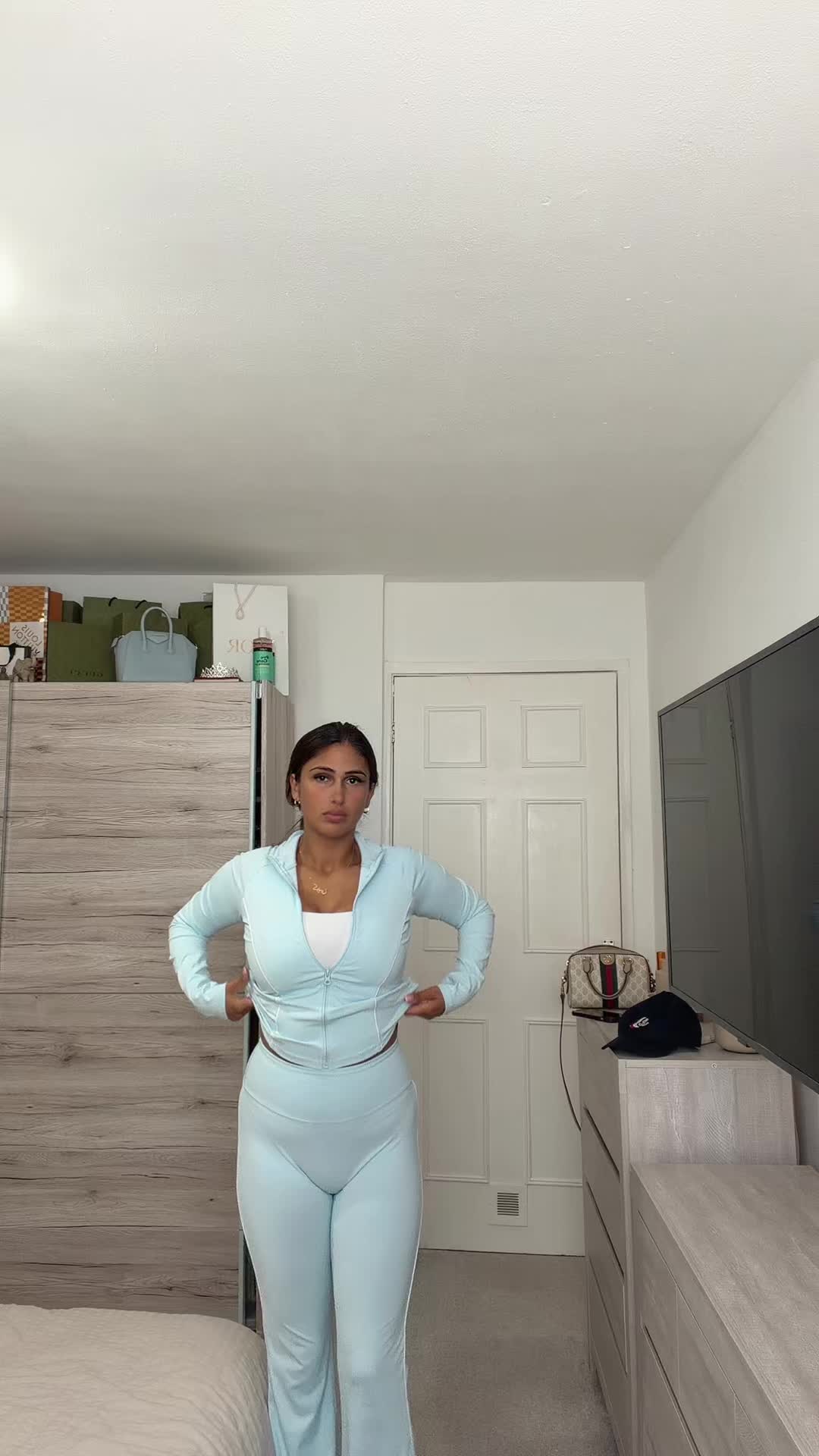 @08aem