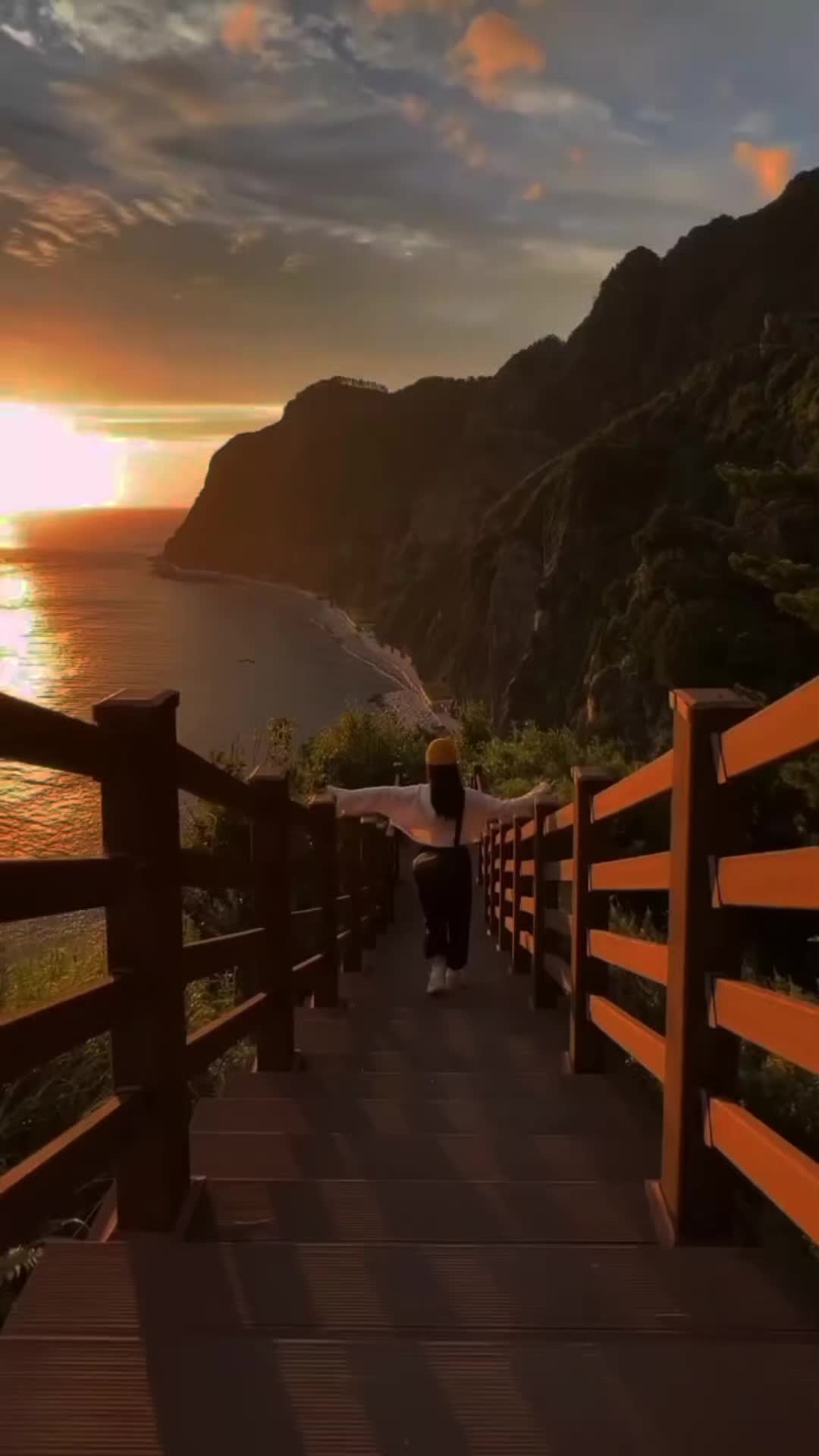 @ᗩ&alpha;ѕ&upsilon; Ɩуя&iota;cѕ...