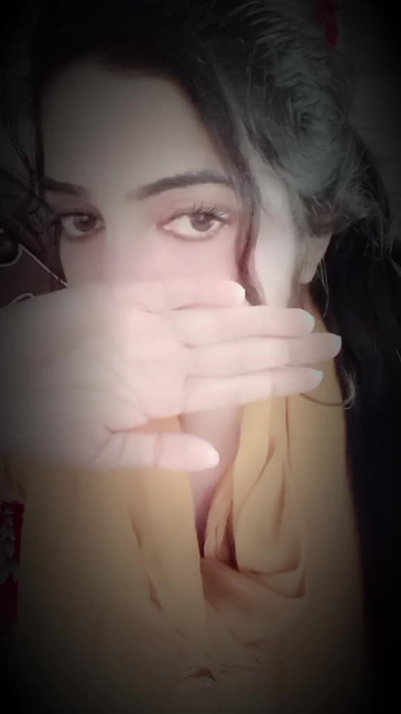 @Roshani_روشنی ✨