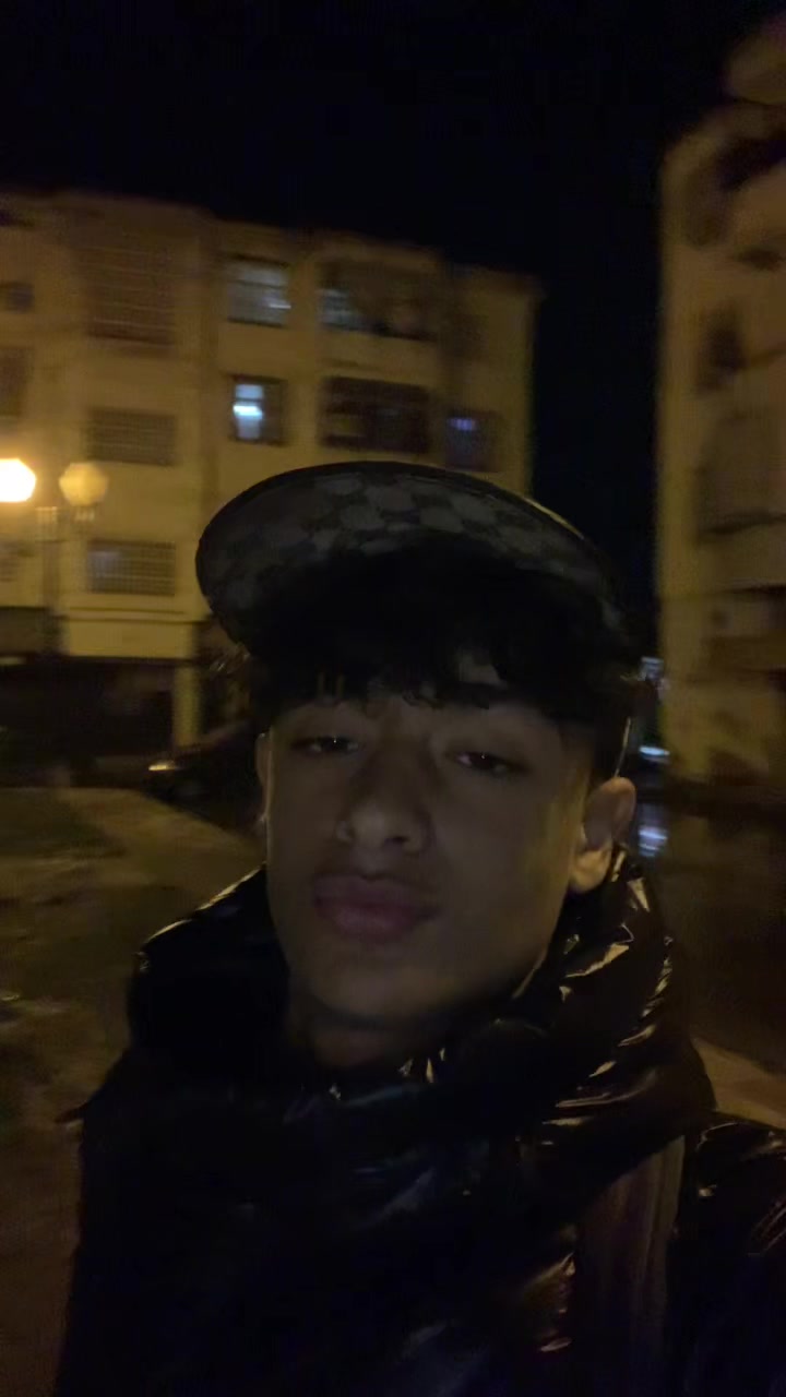 @🤠