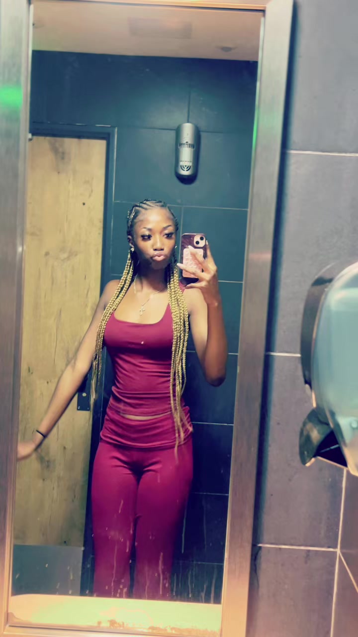 @notmira5