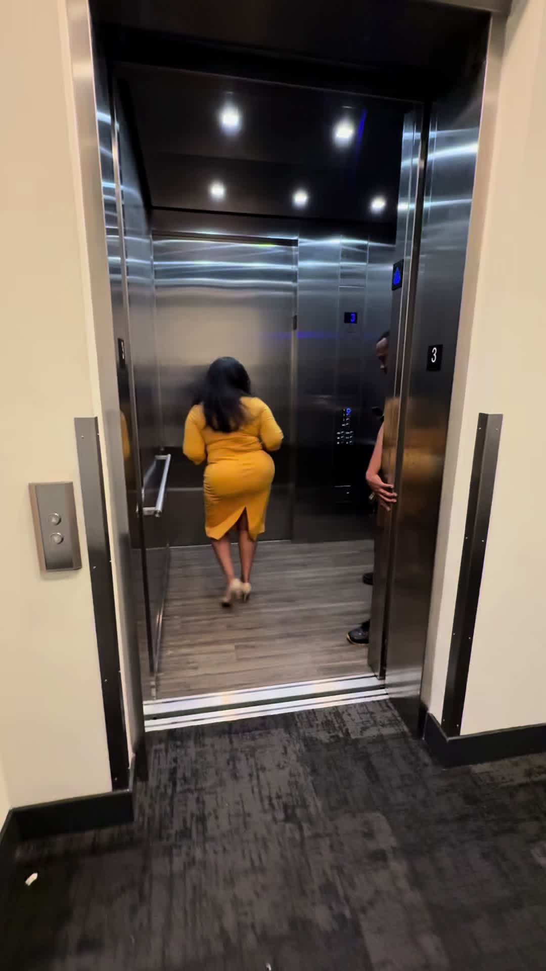 @EvelizJ