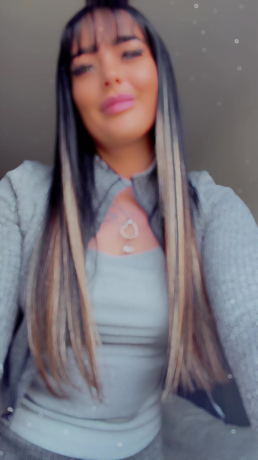 @Laura 🩷🤍🩷
