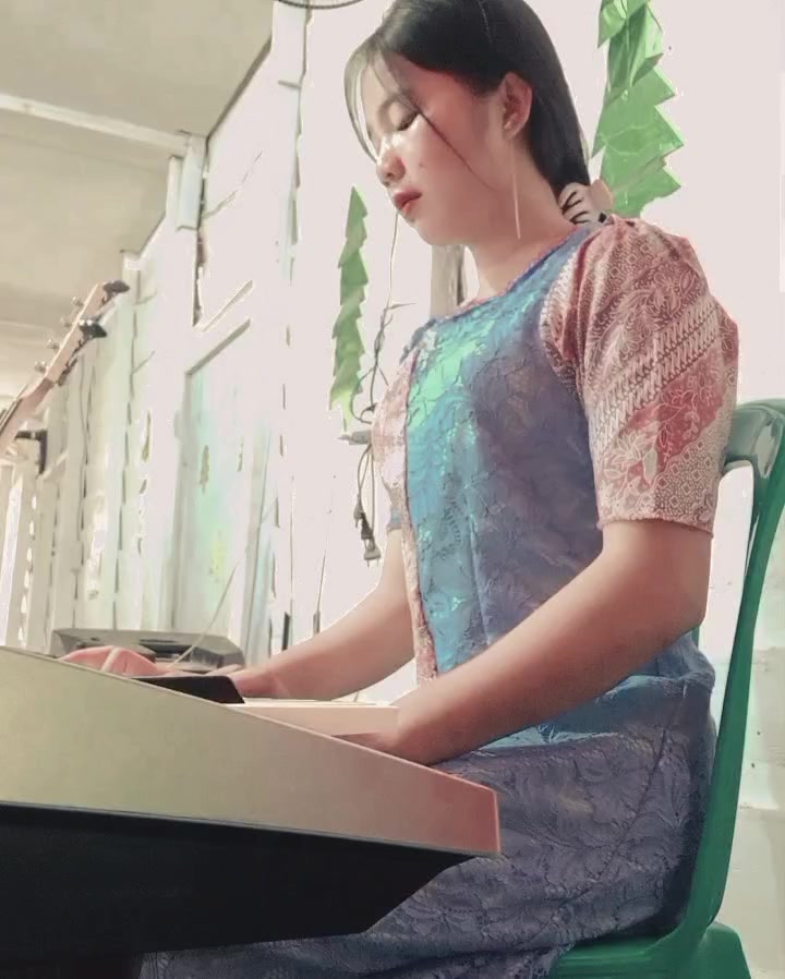 @Ratna