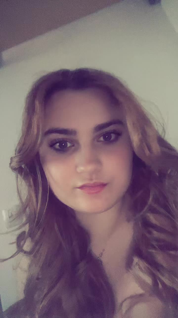 @Ariana_222
