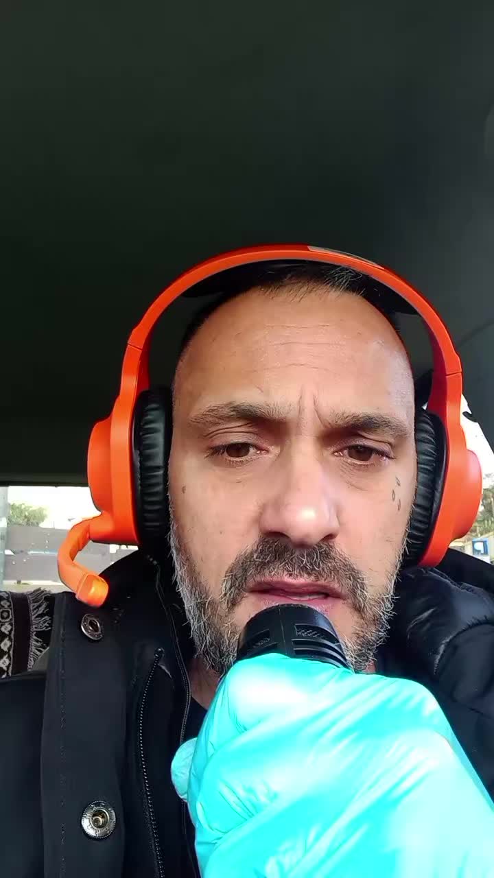 @Vitaliano Corasoniti