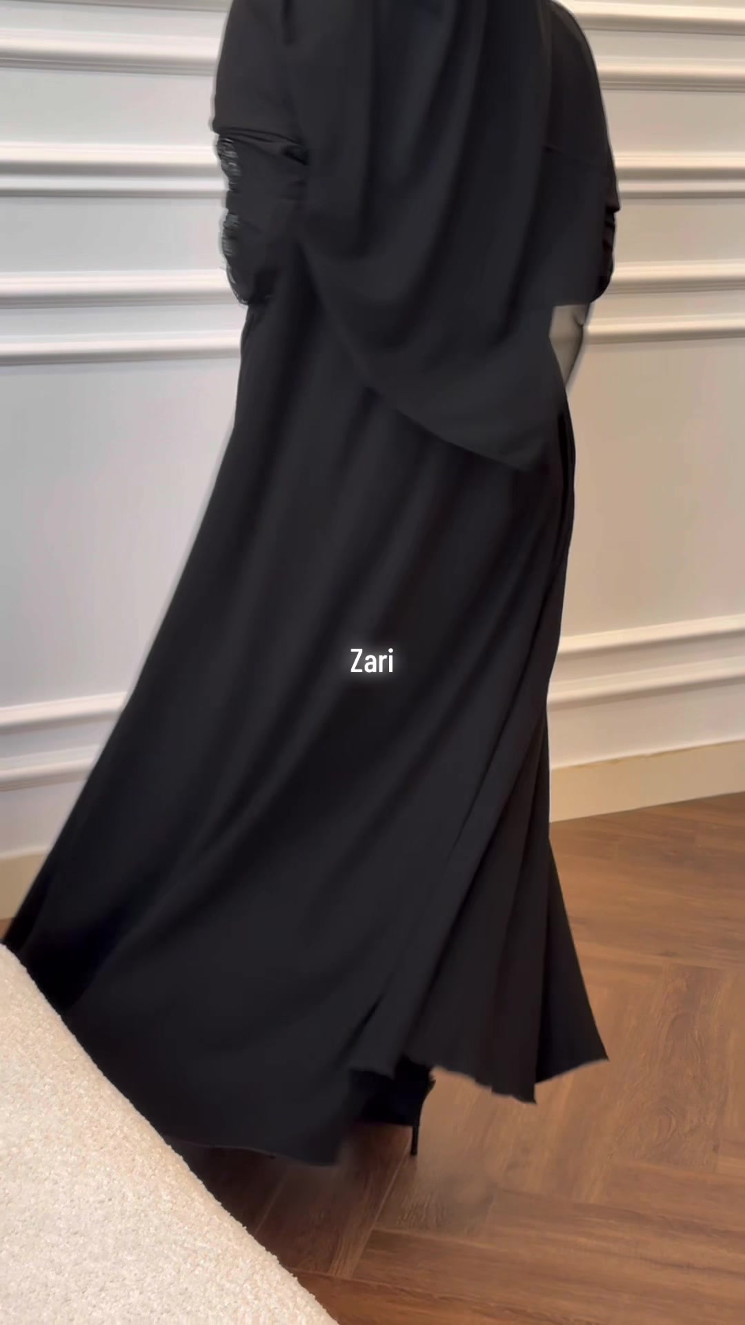 @Zari.des