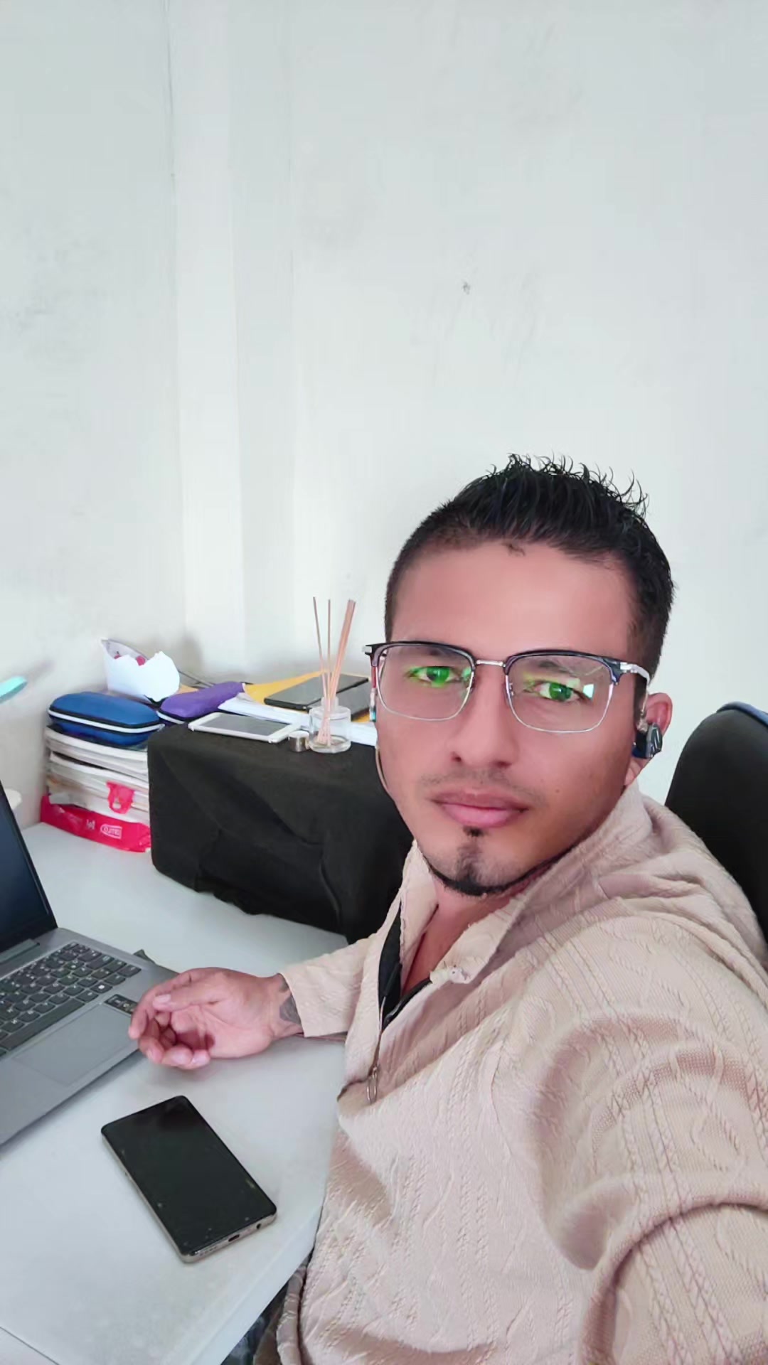 @Israel García Brione