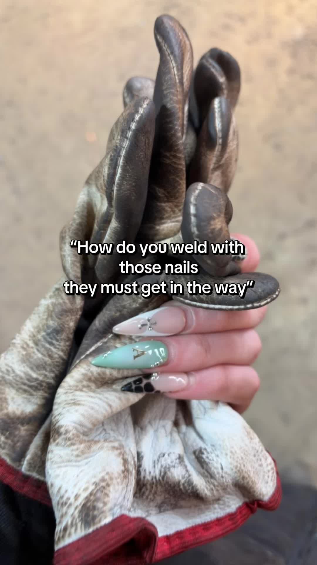 @itsizzywelds