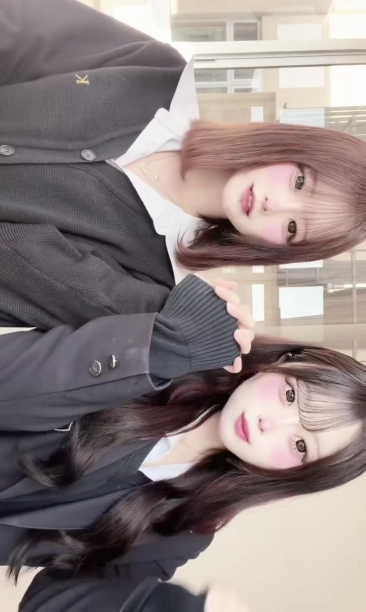 @やまりー