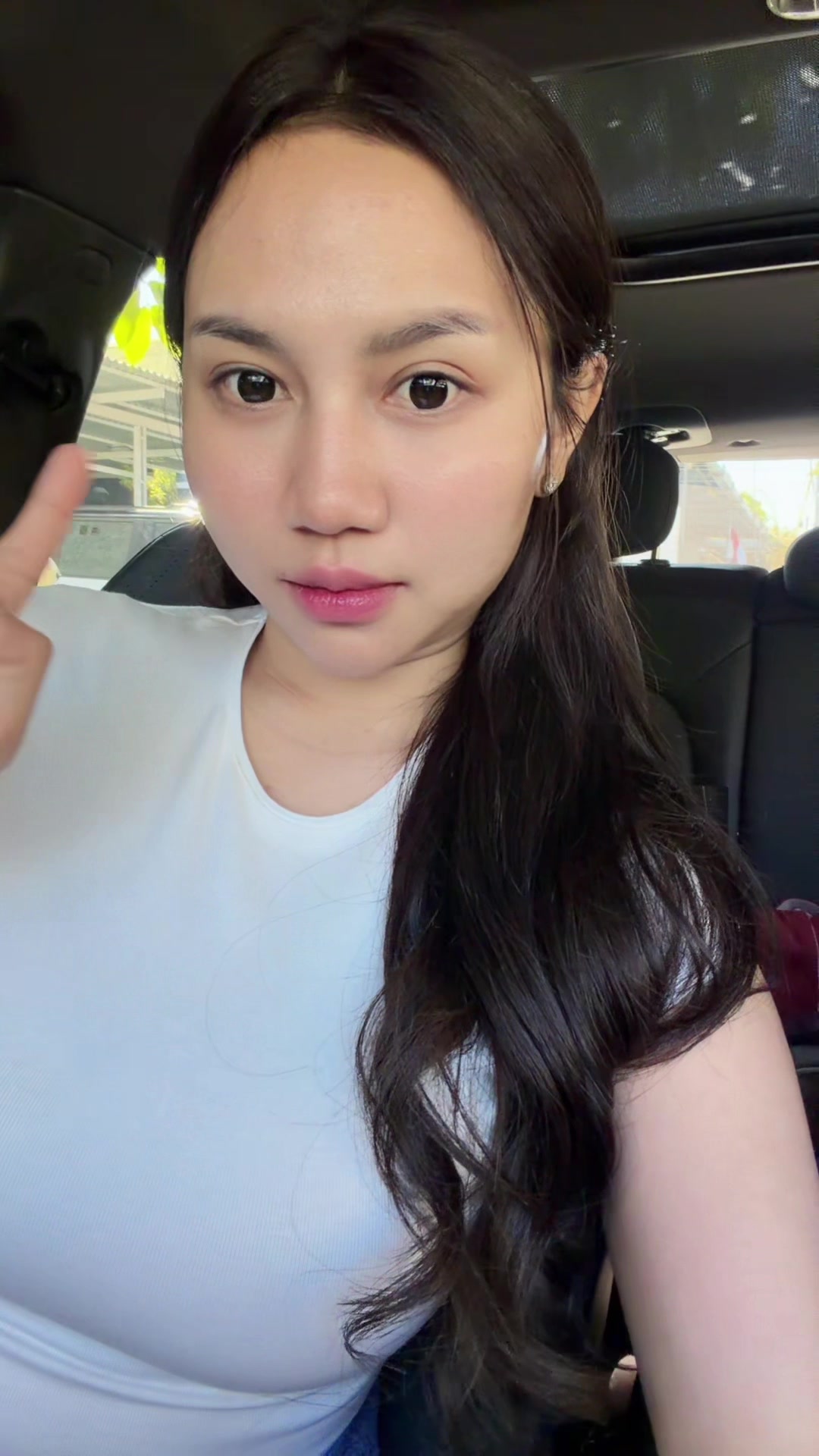 @apriapril