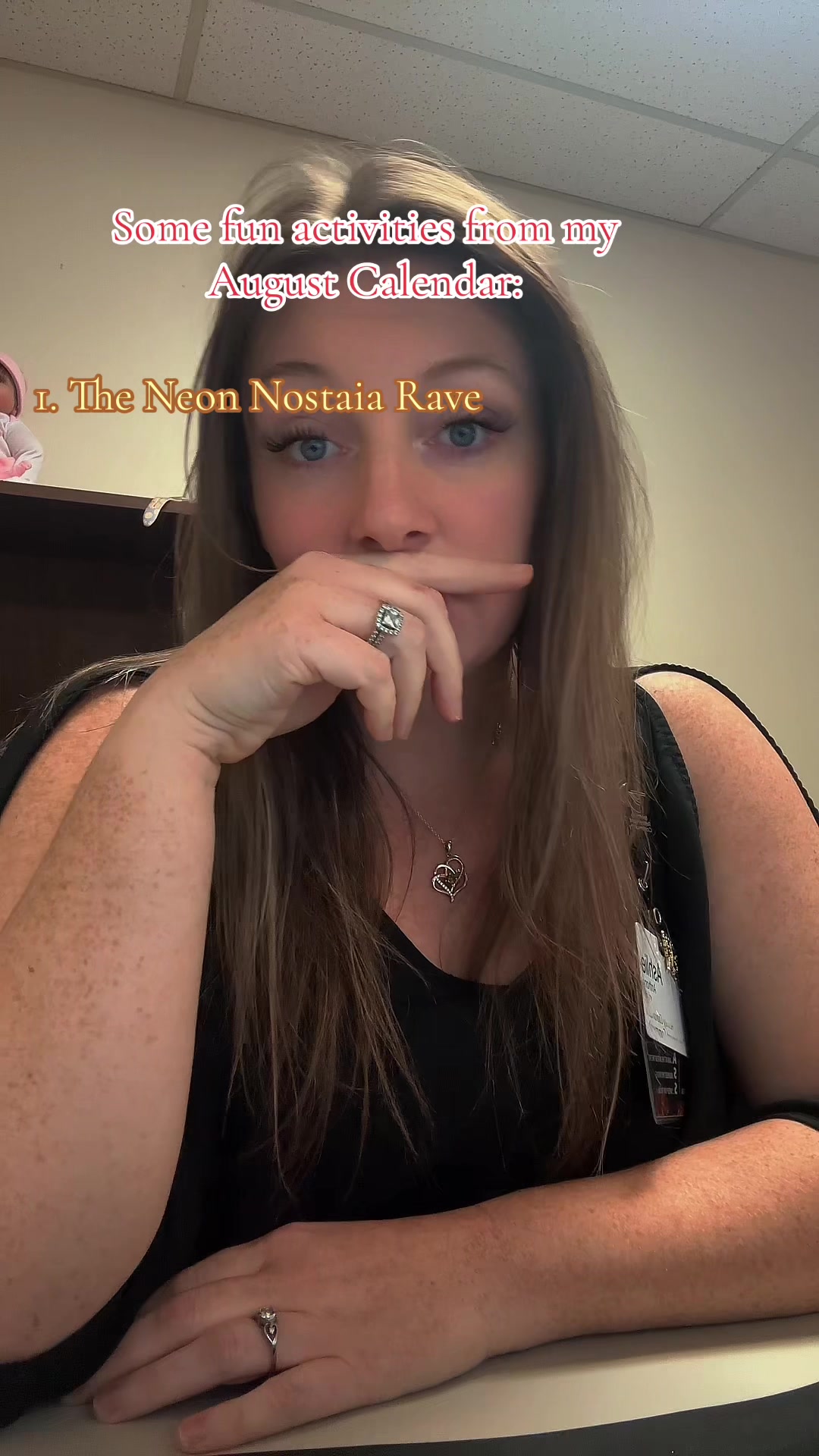 @Ash_Nicole