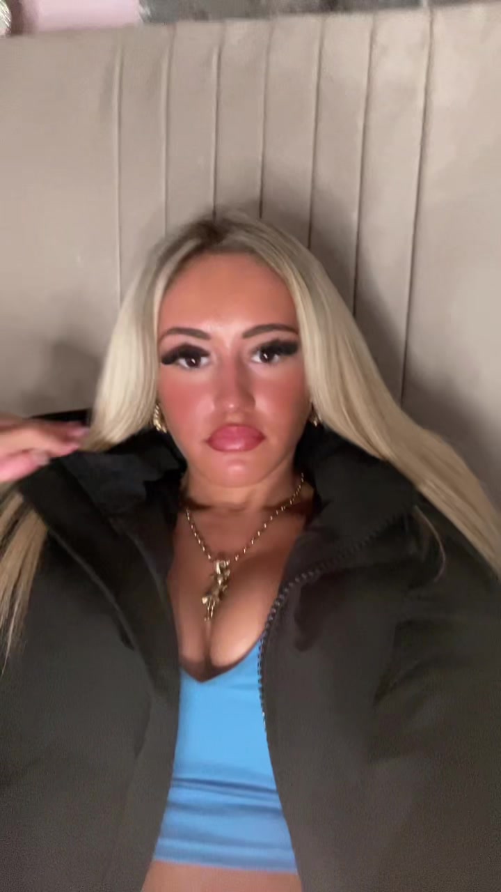 @👄💕✨DEMI LLOYD✨💕👄