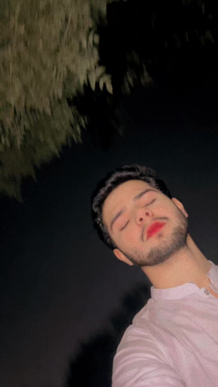 @Awais🐇
