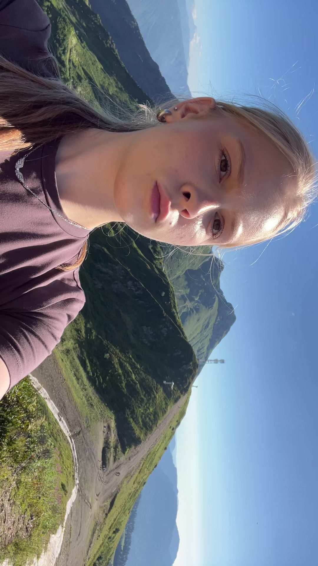 @𝐠𝐨𝐬𝐬𝐢𝐩 𝐠𝐢𝐫𝐥
