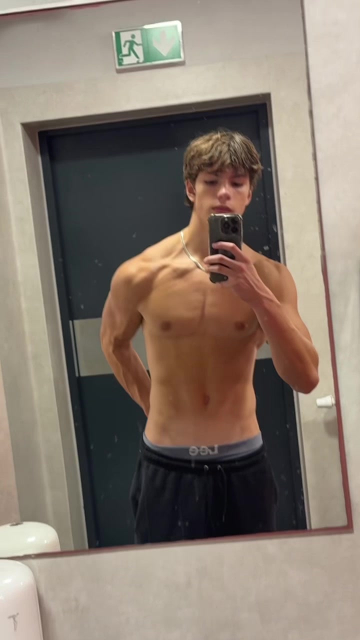 @itzxav🇵🇱