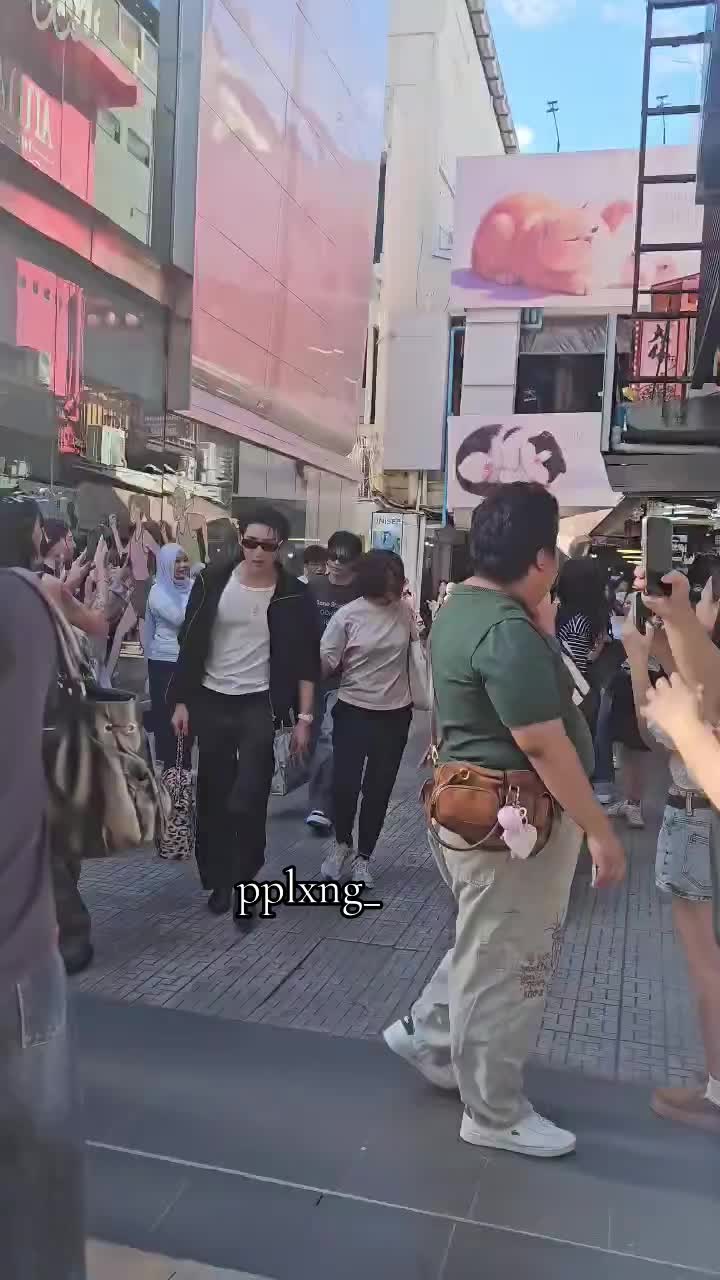 @nongwesleyaunty🎸🦈🥚
