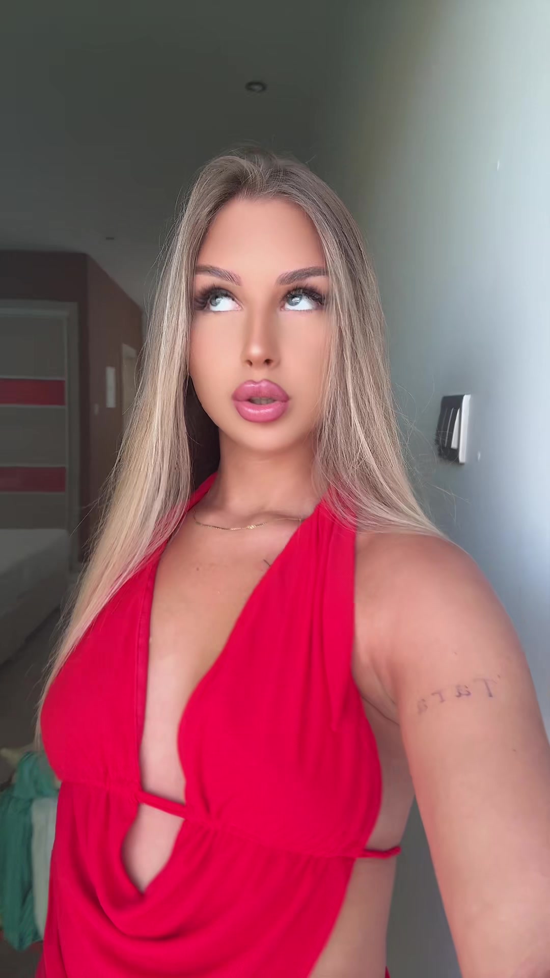 @ivana