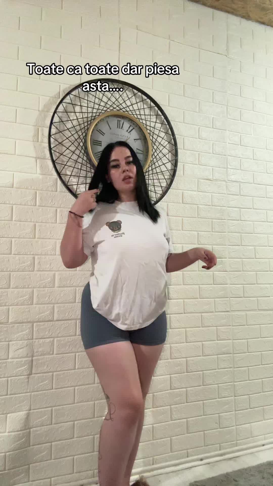 @Andreea🩵