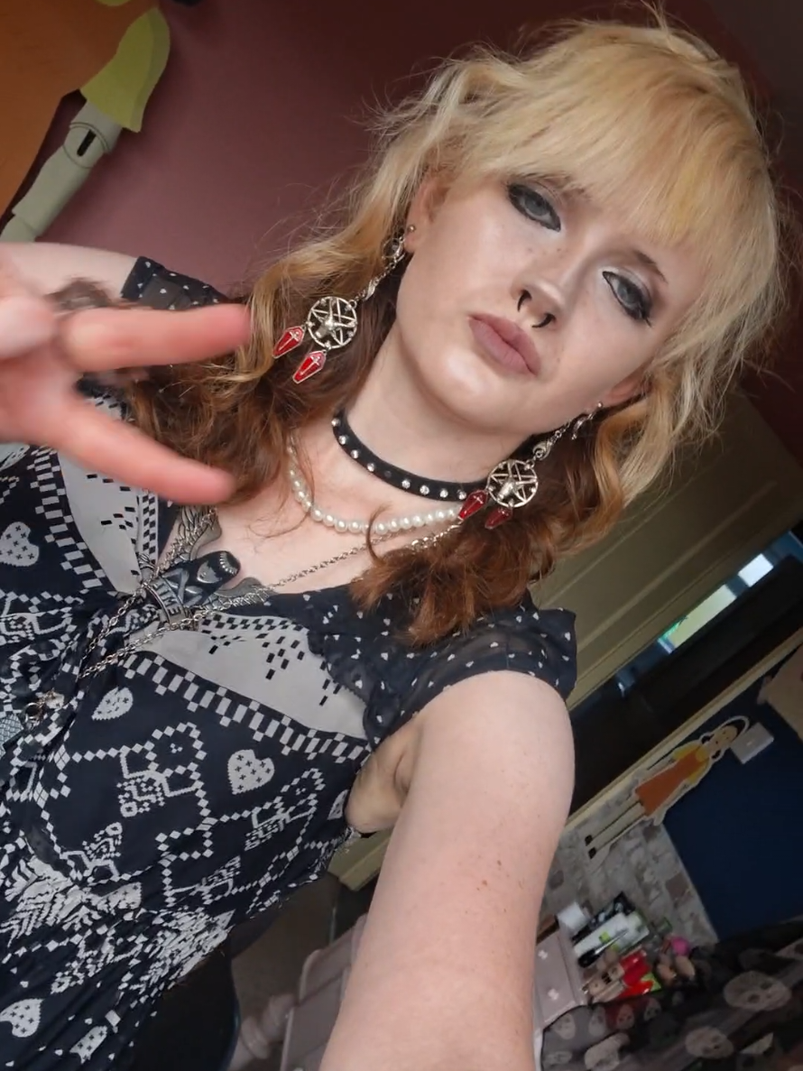 @☆Emily-Autumn☆